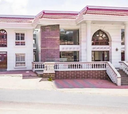 Hotel The Majestic Crown Ooty Esterno foto