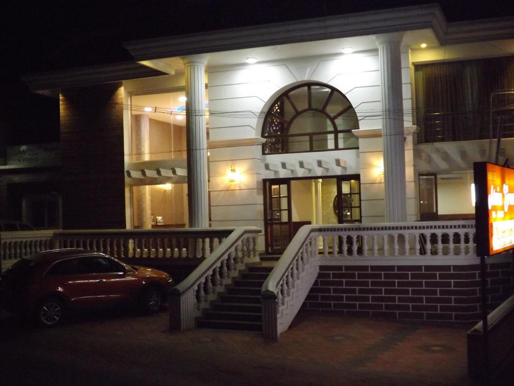 Hotel The Majestic Crown Ooty Esterno foto