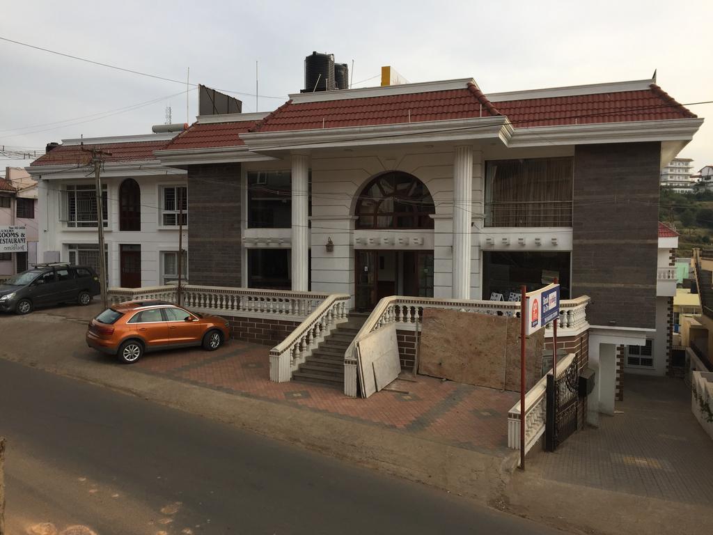 Hotel The Majestic Crown Ooty Esterno foto