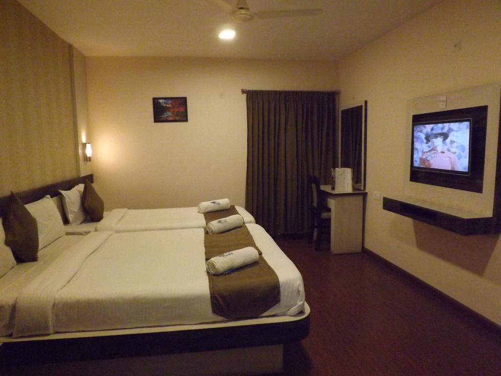 Hotel The Majestic Crown Ooty Esterno foto